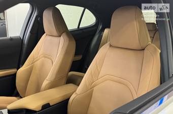 Lexus UX 2024 300e 72.8 kWh AT (204 к.с.) Premium - фото 4