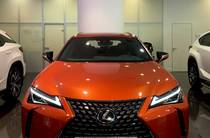 Lexus UX Business+