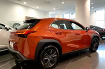 Lexus UX Business+