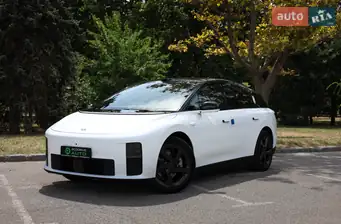 Li Auto i6