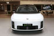 Li Auto i8 Standart