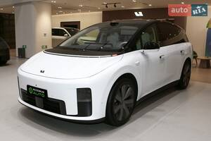 Li Auto i8 Standart