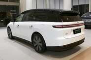 Li Auto i8 Standart