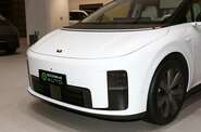 Li Auto i8 Standart