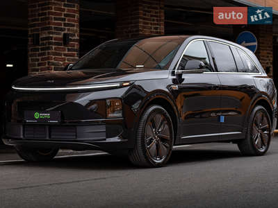 Li Auto L6 Pro 1.5 Hybrid (408 к.с.) AWD 2025