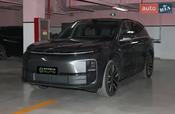 Li Auto L6