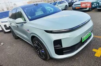Li Auto L6