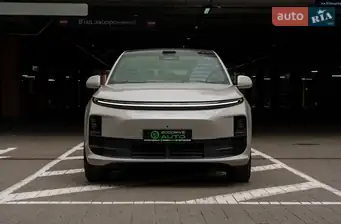 Li Auto L6