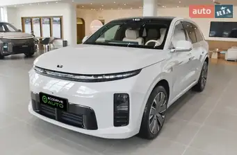 Li Auto L6