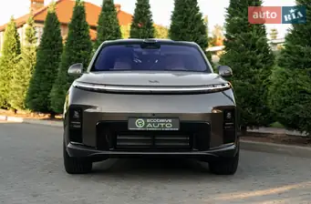 Li Auto L9