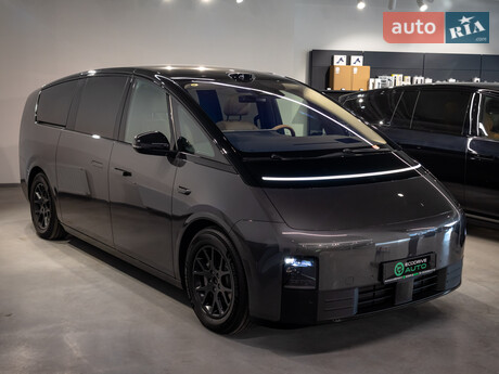 Li Auto MEGA 2025