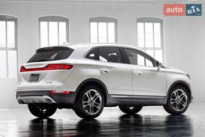Lincoln MKC 2017 року