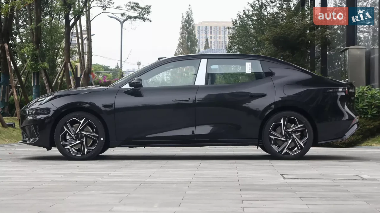 Lynk&Co-6