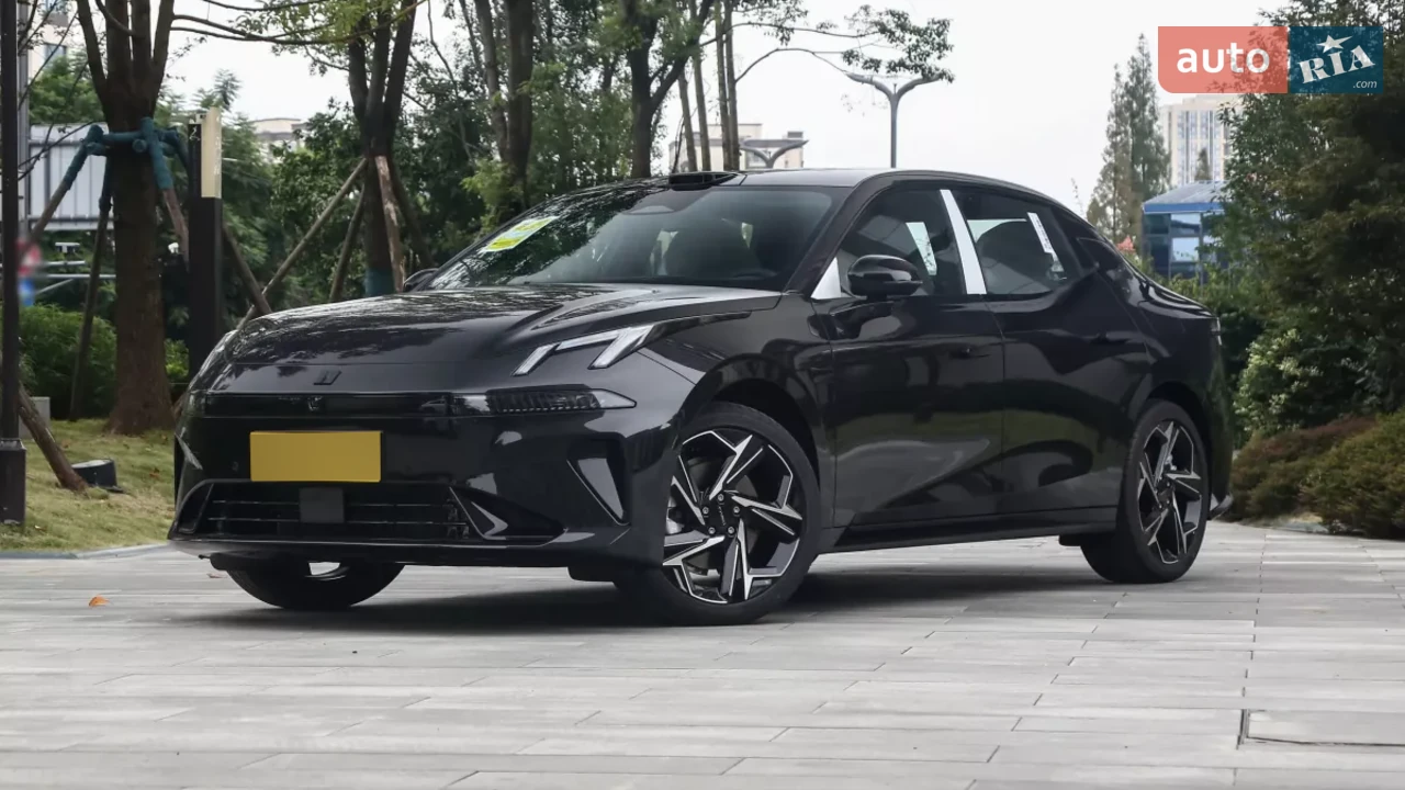 Lynk&Co-2