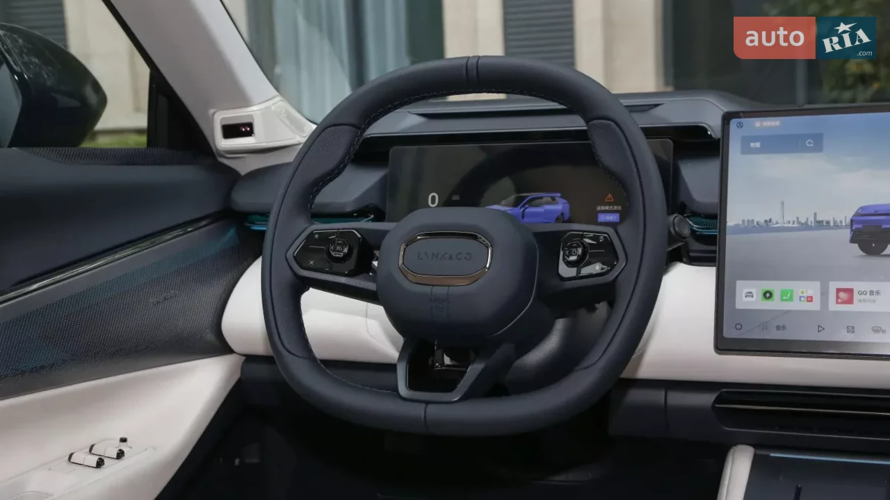 Lynk&Co-19