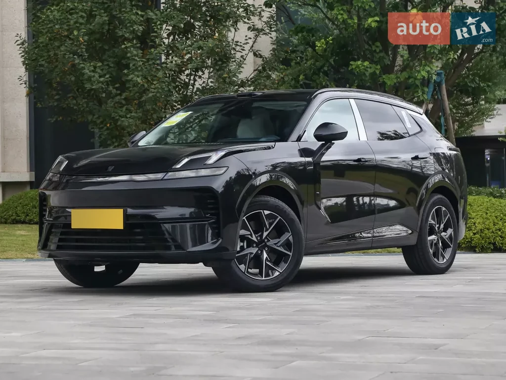 Lynk&Co 08 Performance Halo