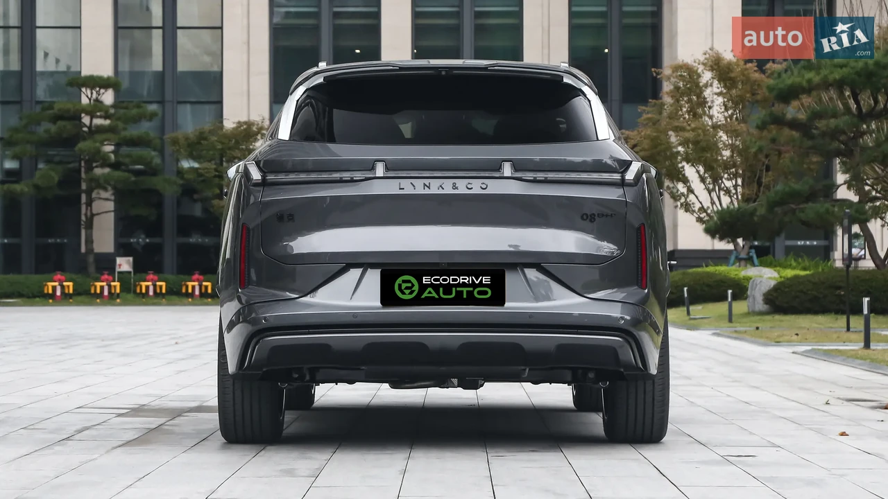 Lynk&Co-19