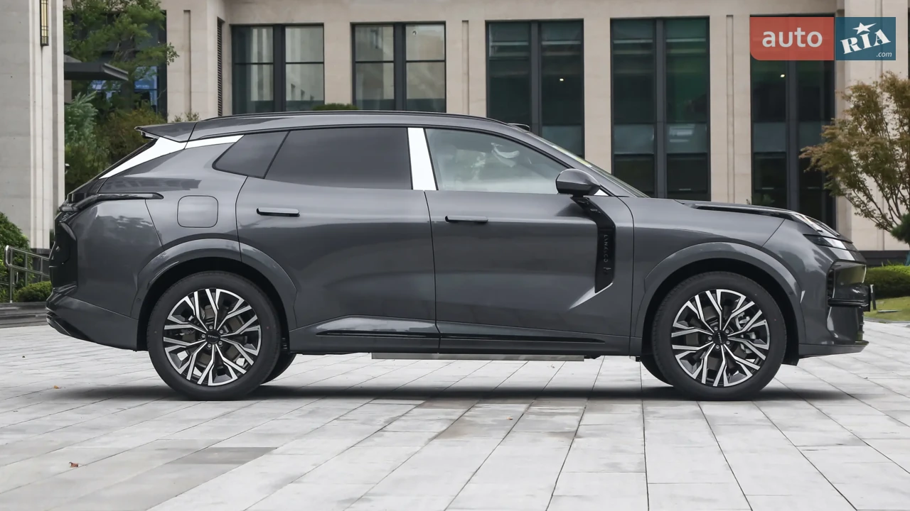 Lynk&Co-17