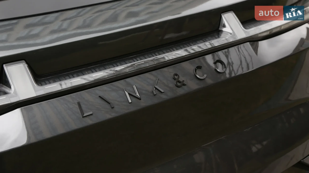 Lynk&Co-7
