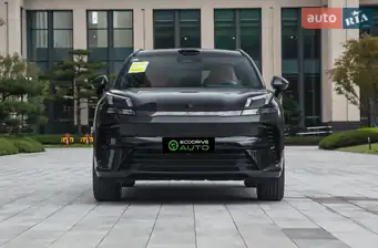 Lynk&Co 08