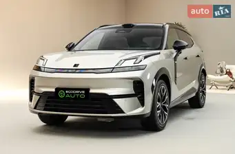 Lynk&Co 08