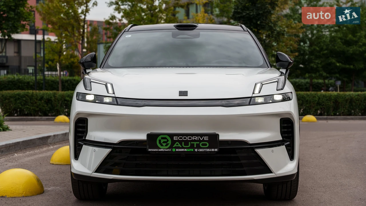 Lynk&Co-22