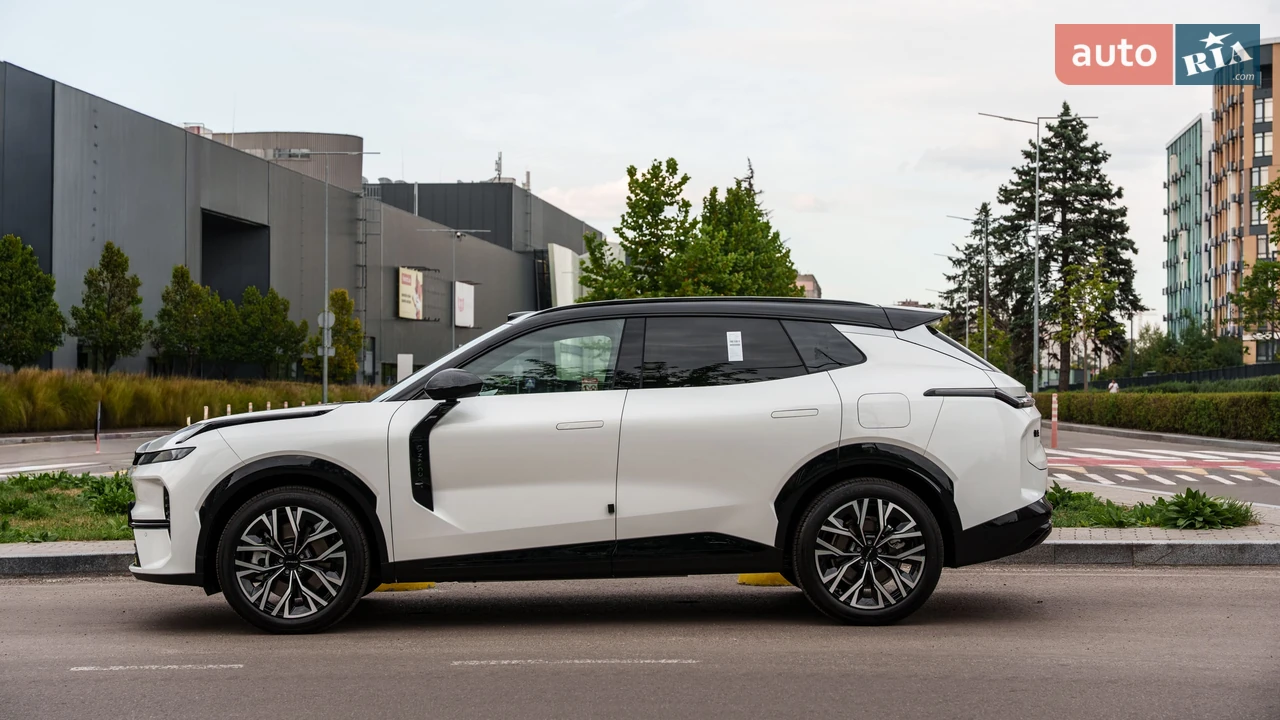 Lynk&Co-20