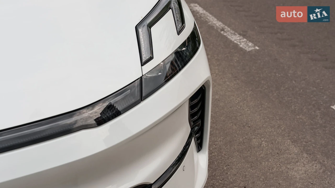 Lynk&Co-9