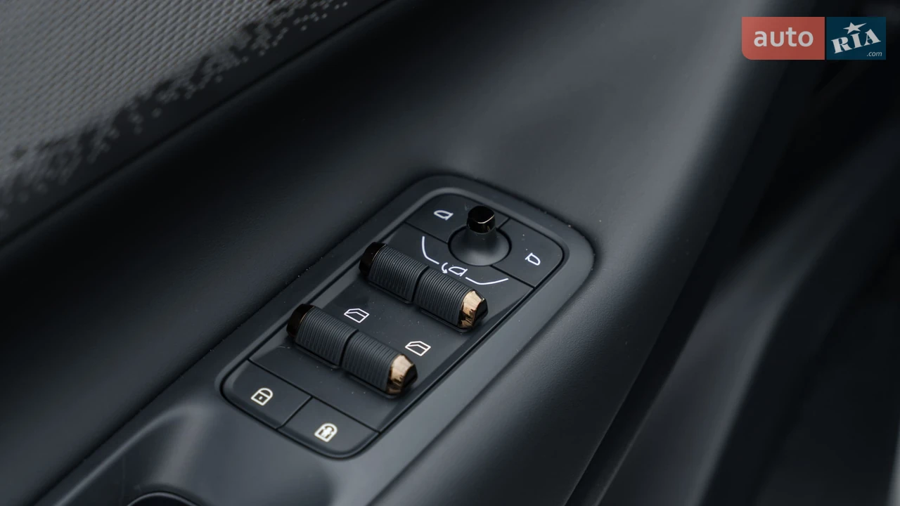 Lynk&Co-30