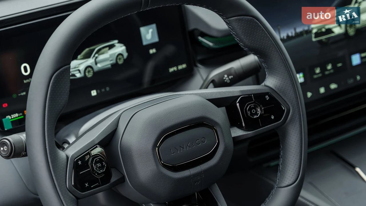 Lynk&Co-48