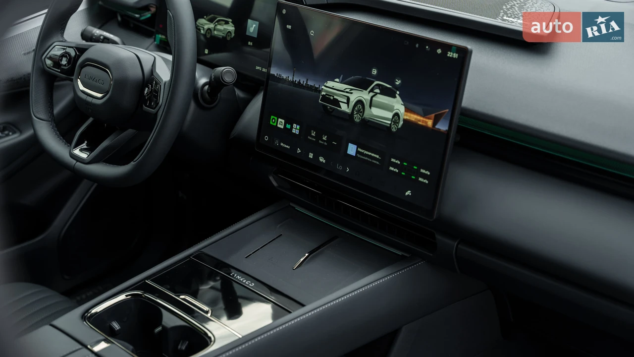 Lynk&Co-47