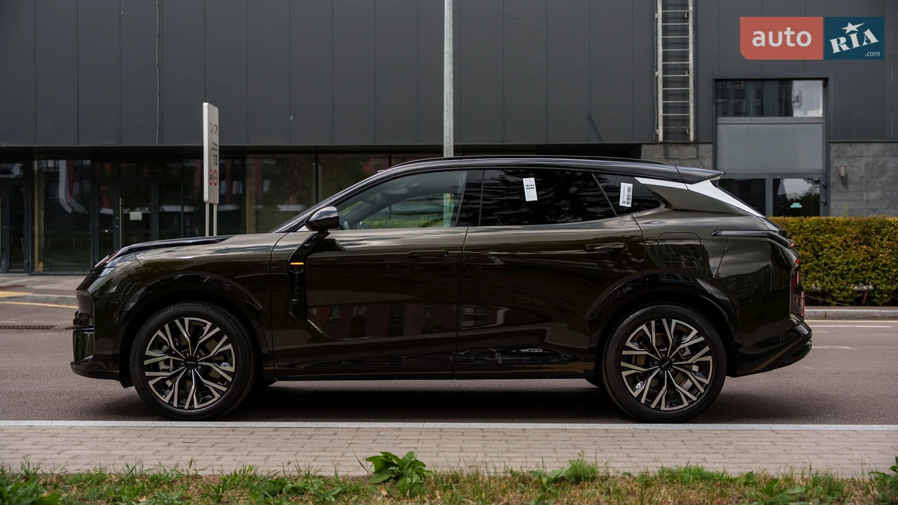 Lynk&Co-22