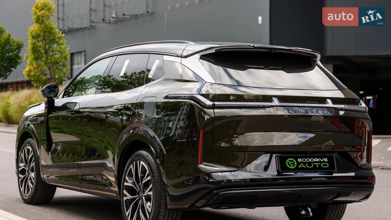 Lynk&Co-19