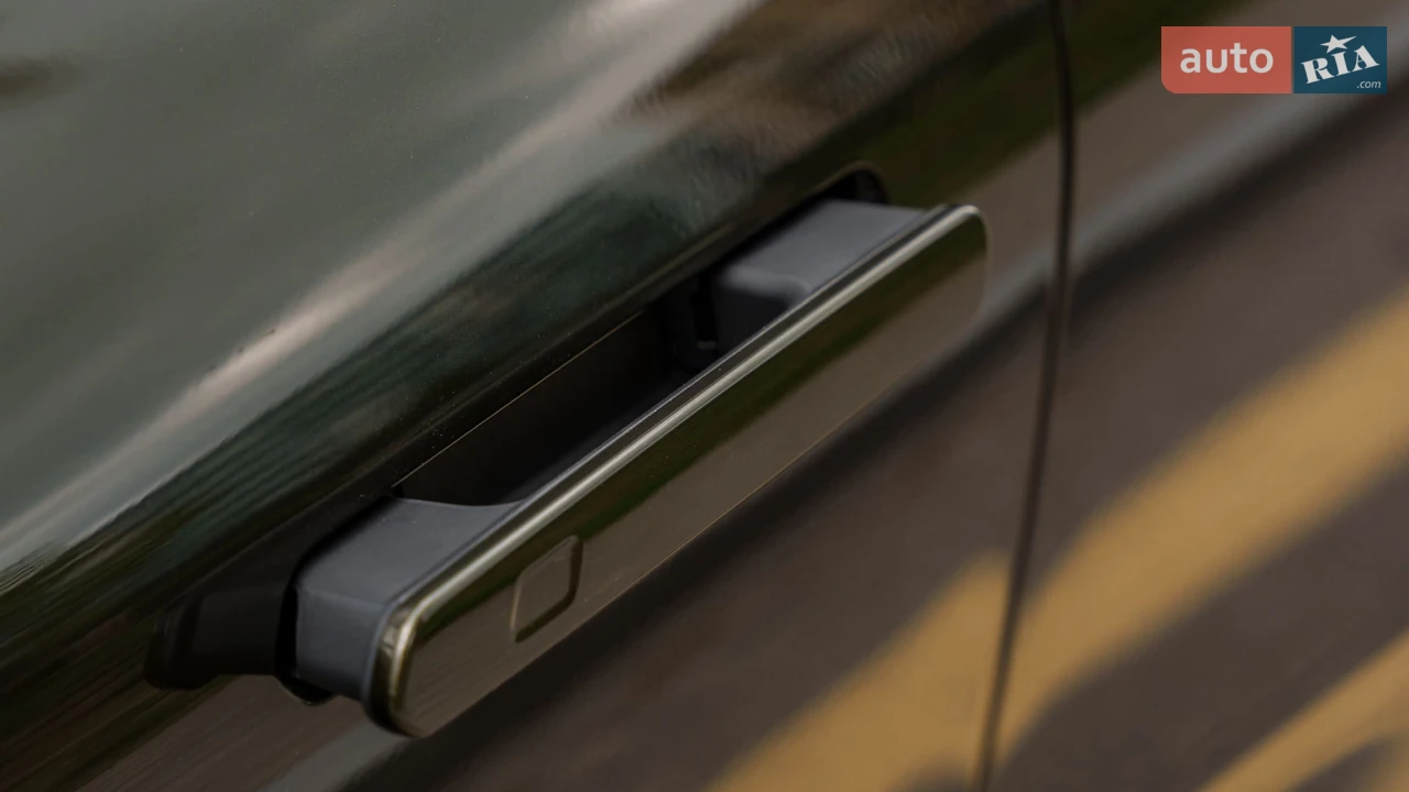 Lynk&Co-7