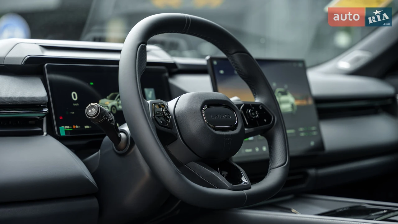 Lynk&Co-57