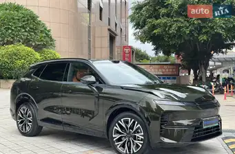 Lynk&Co 08