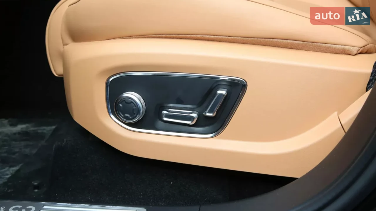 Lynk&Co-16
