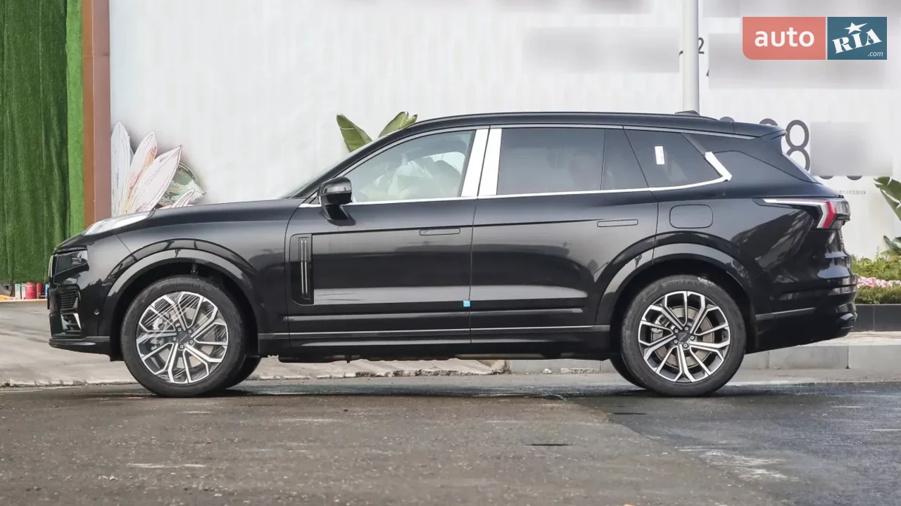 Lynk&Co-6