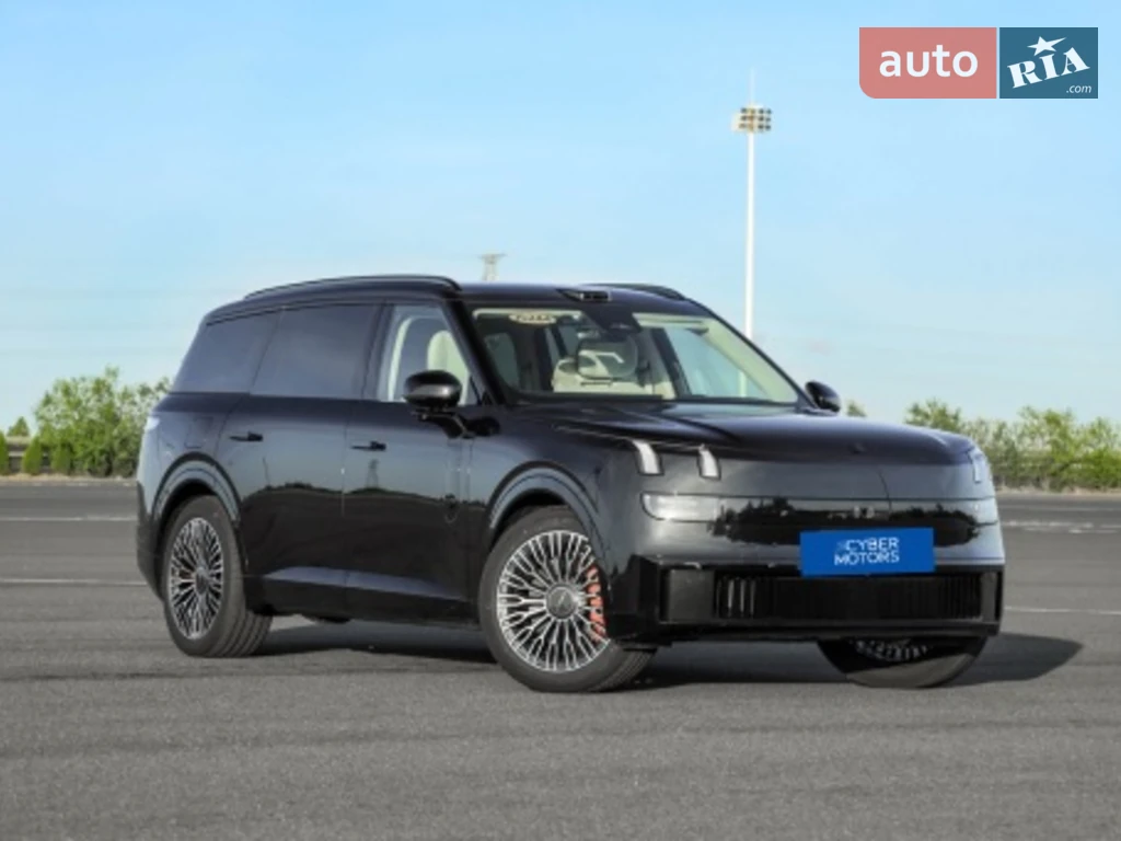 Lynk&Co 900 Explorer