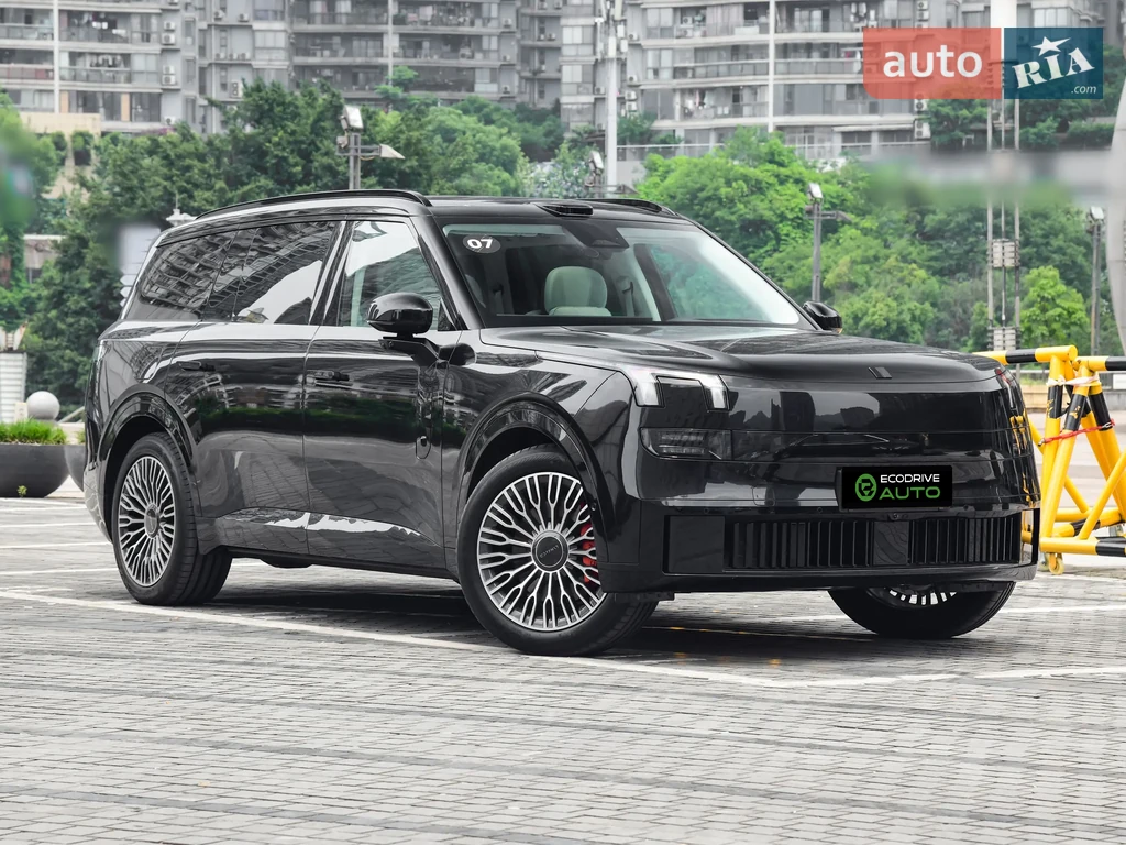 Lynk&Co 900 Explorer