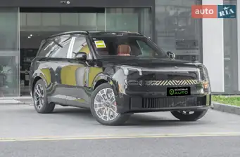 Lynk&Co 900
