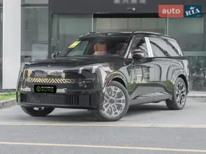 Lynk&Co 900