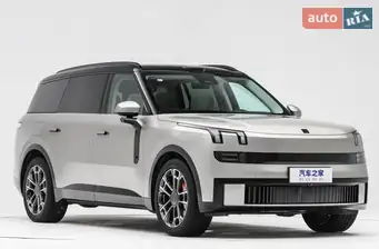 Lynk&Co 900