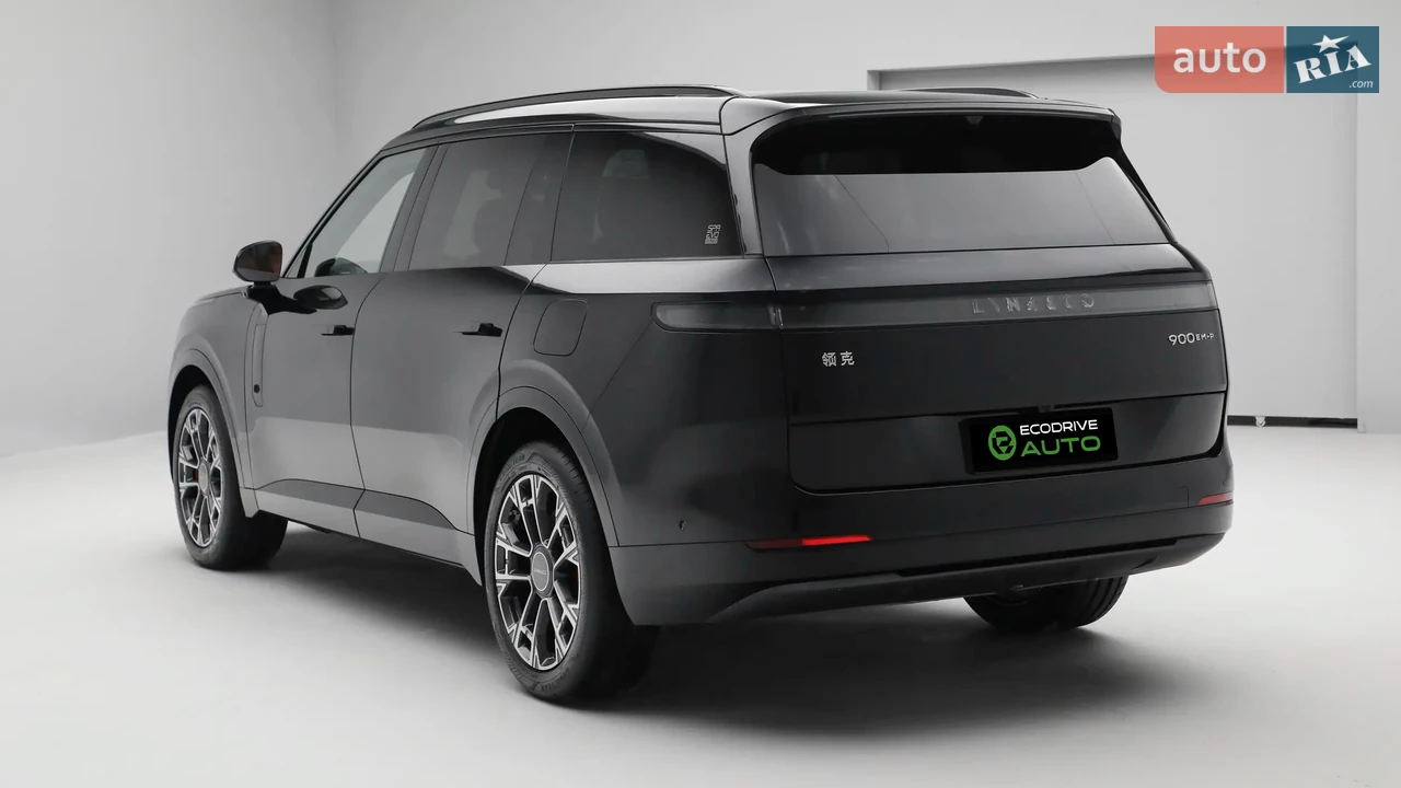 Lynk&Co-13