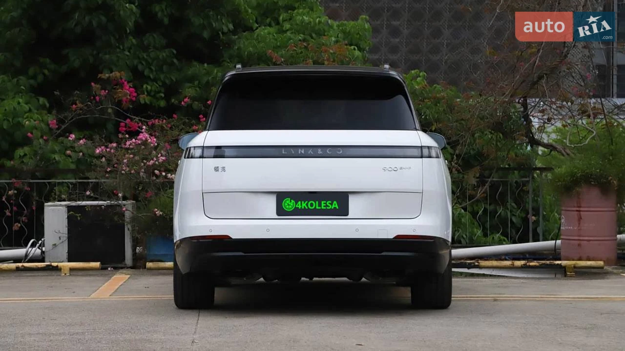 Lynk&Co-7