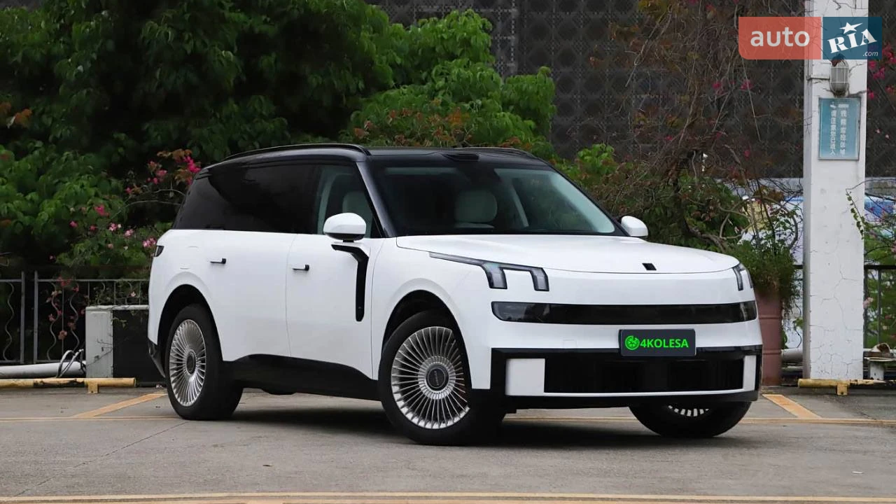 Lynk&Co-10