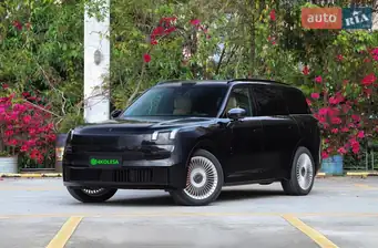 Lynk&Co 900
