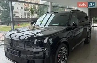 Lynk&Co 900