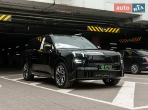 Lynk&Co 900