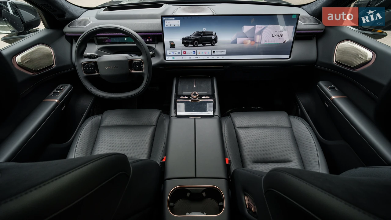 Lynk&Co-24